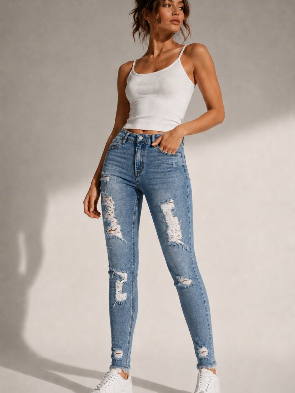 Tinseltown Distressed Skinny Jeans Raw Hem Light Wash Size 7